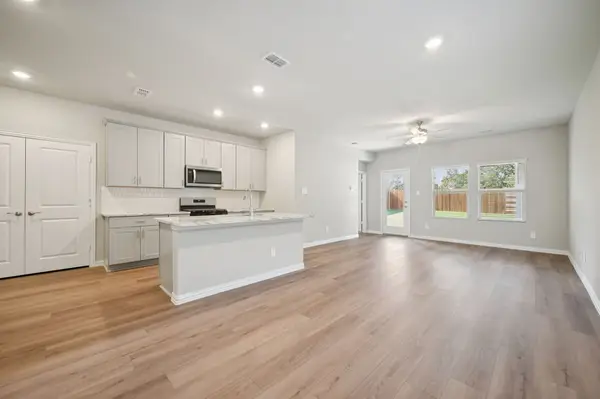 1127 Bridgewalk Drive, Princeton, TX 75071