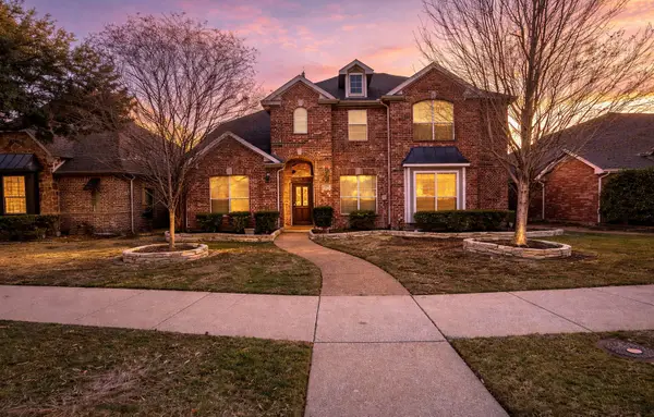9919 Carriage Hill Lane, Frisco, TX 75035