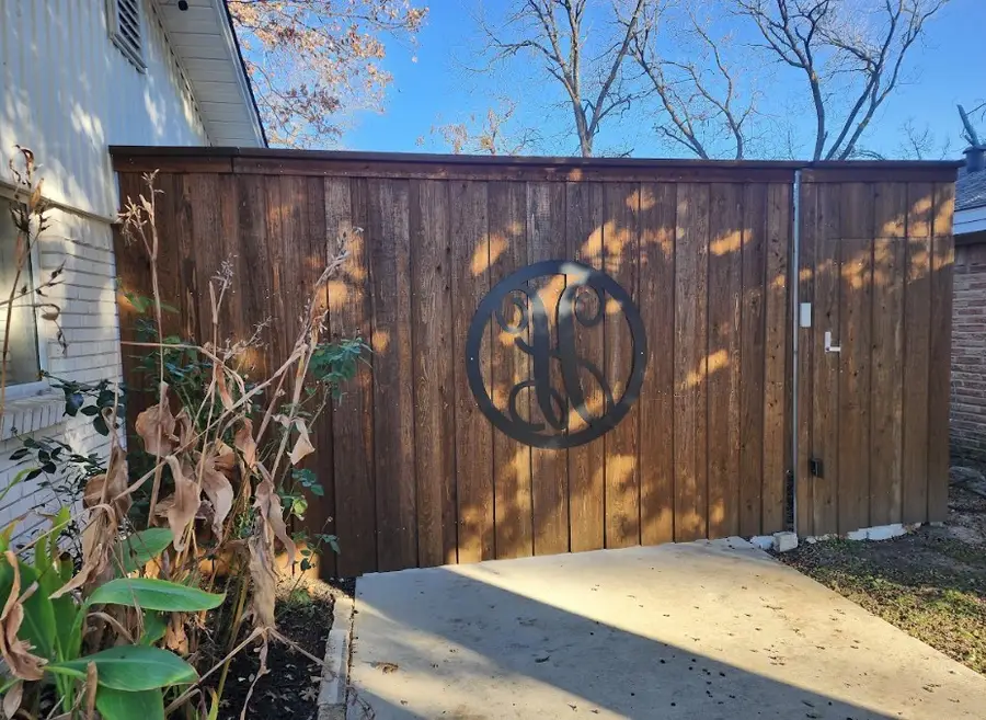 2129 Goerte Drive, Grand Prairie, TX 75051 - #2