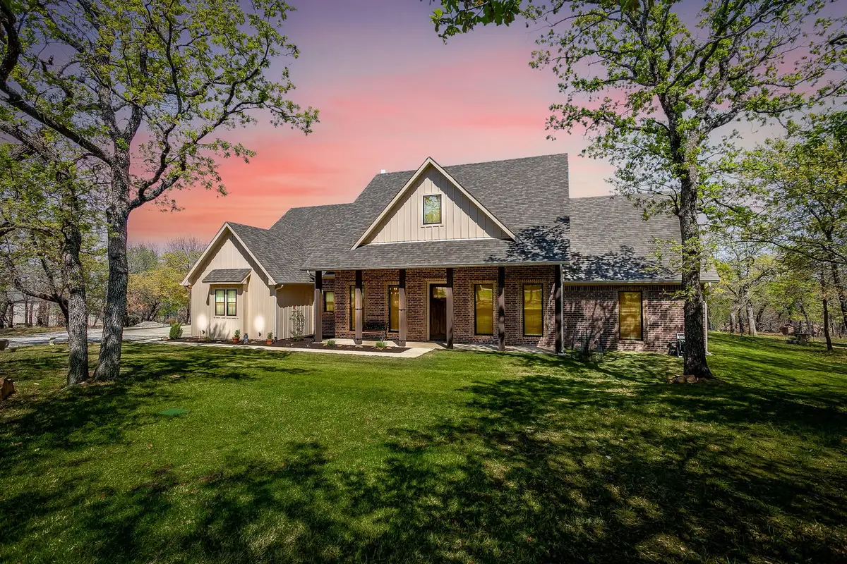 322 Mountain View Court, Sunset, TX 76270 - #1