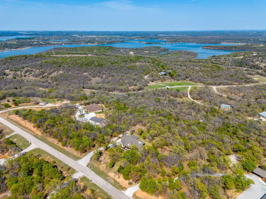 322 Mountain View Court, Sunset, TX 76270 - #2