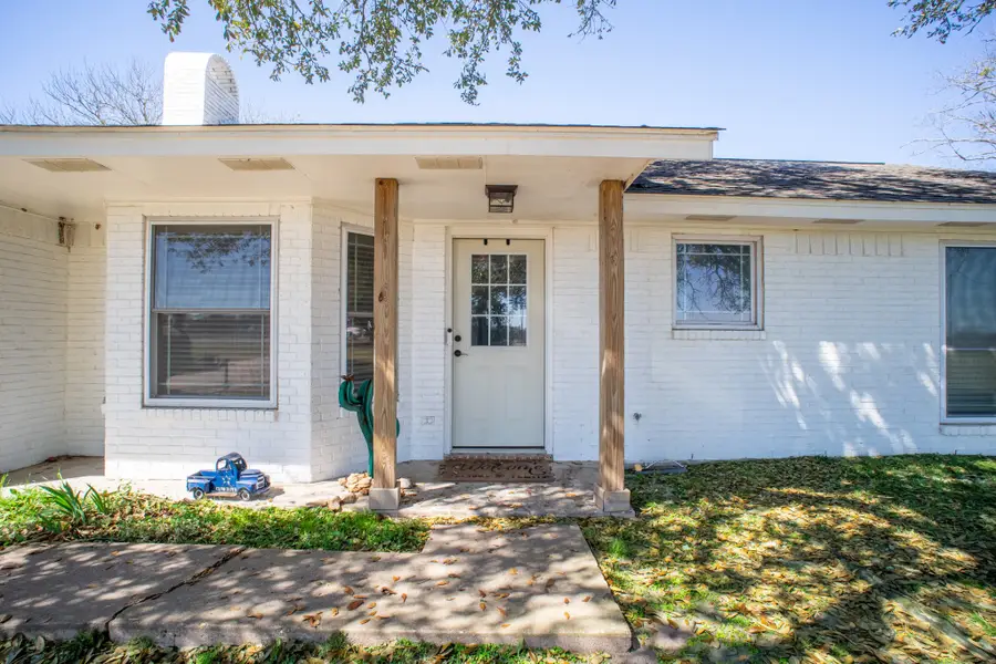 1916 S Hwy 14, Groesbeck, TX 76642 - #3