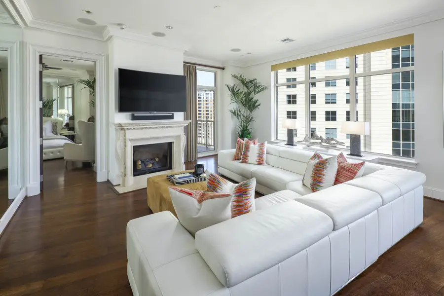 2555 N Pearl Street #1304, Dallas, TX 75201 - #2