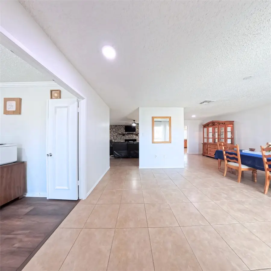 5914 Freemans Farm Street, San Antonio, TX 78233 - #3