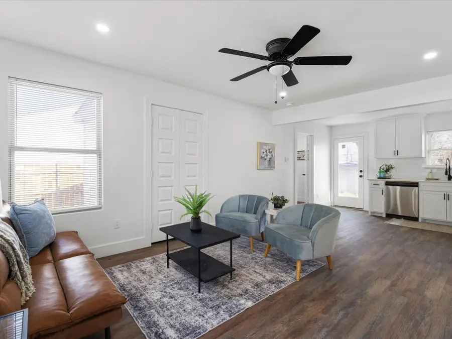 609 S Ayers Avenue, Fort Worth, TX 76103 - #2