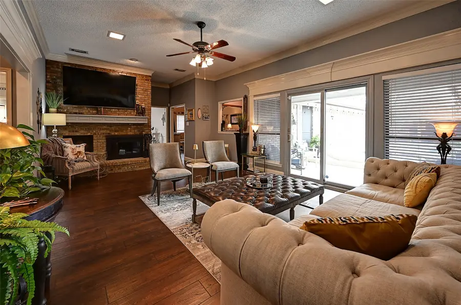 1916 Mill Run Drive, Arlington, TX 76006 - #3