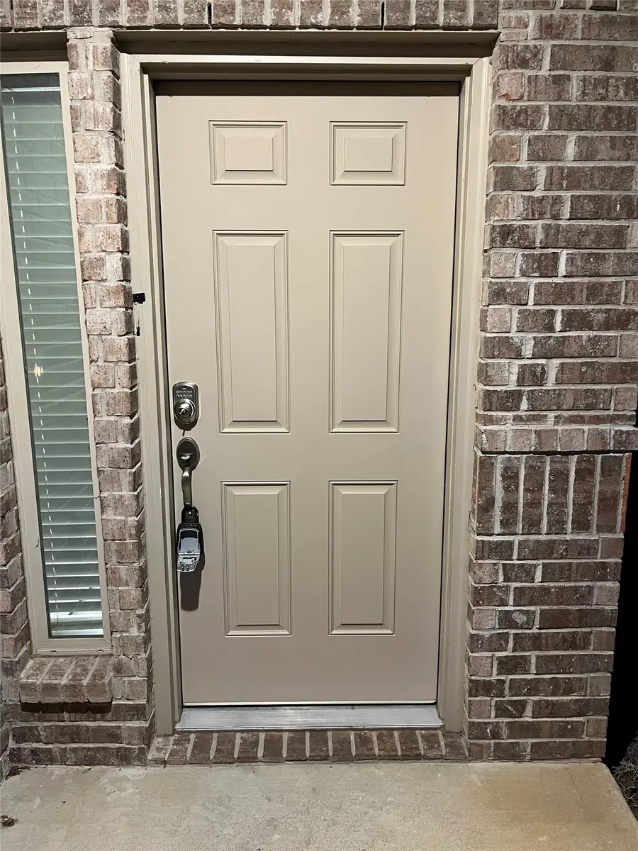 804 Peaceful Brook Drive, Fort Worth, TX 76140 - #3