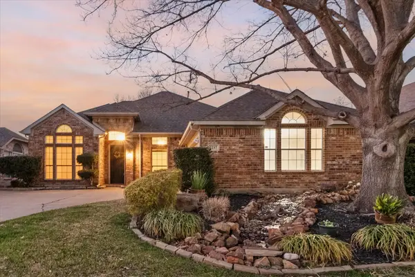 2237 Merritt Way, Arlington, TX 76018