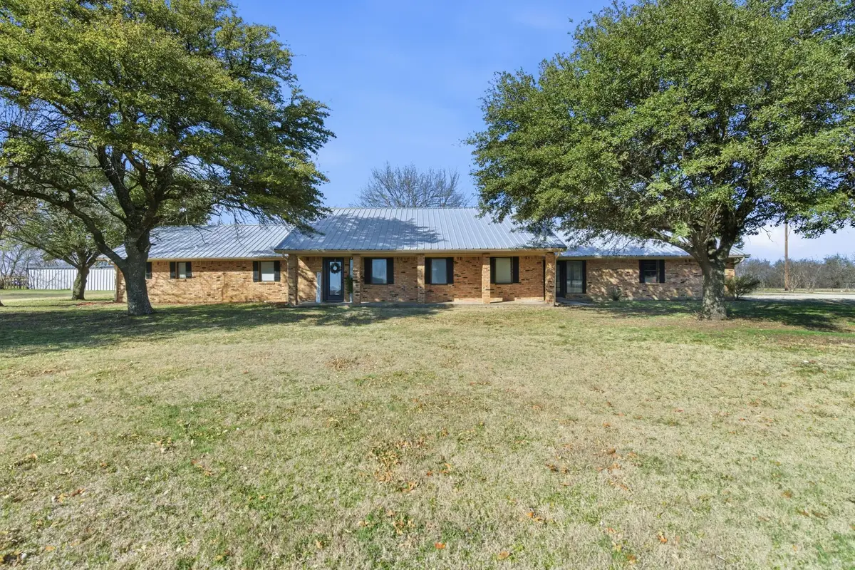 7209 W Fm 922, Era, TX 76238 - #1