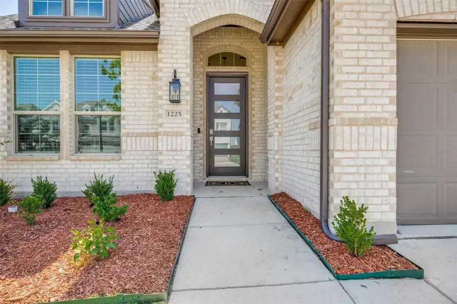 1225 Stagecoach Trail, Justin, TX 76247 - #2