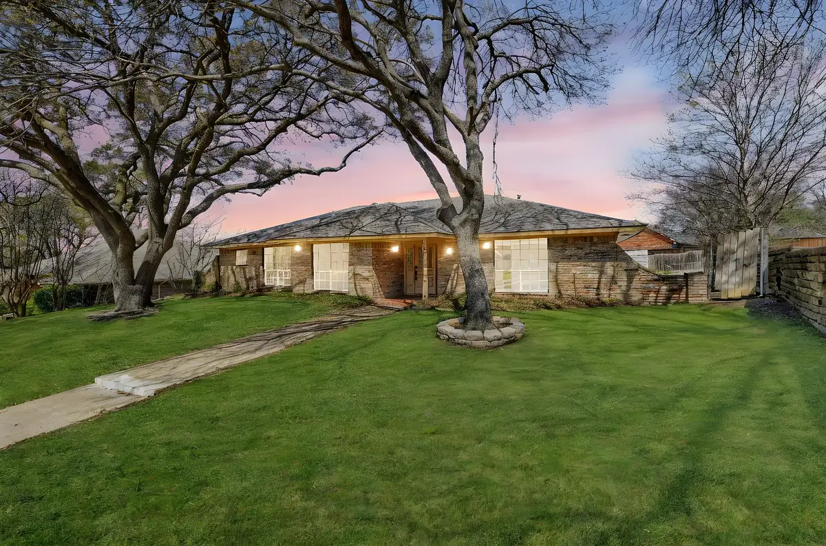 1716 Surrey Court, Garland, TX 75043 - #1