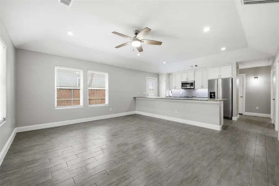 929 W Collins Street, Denison, TX 75020 - #3