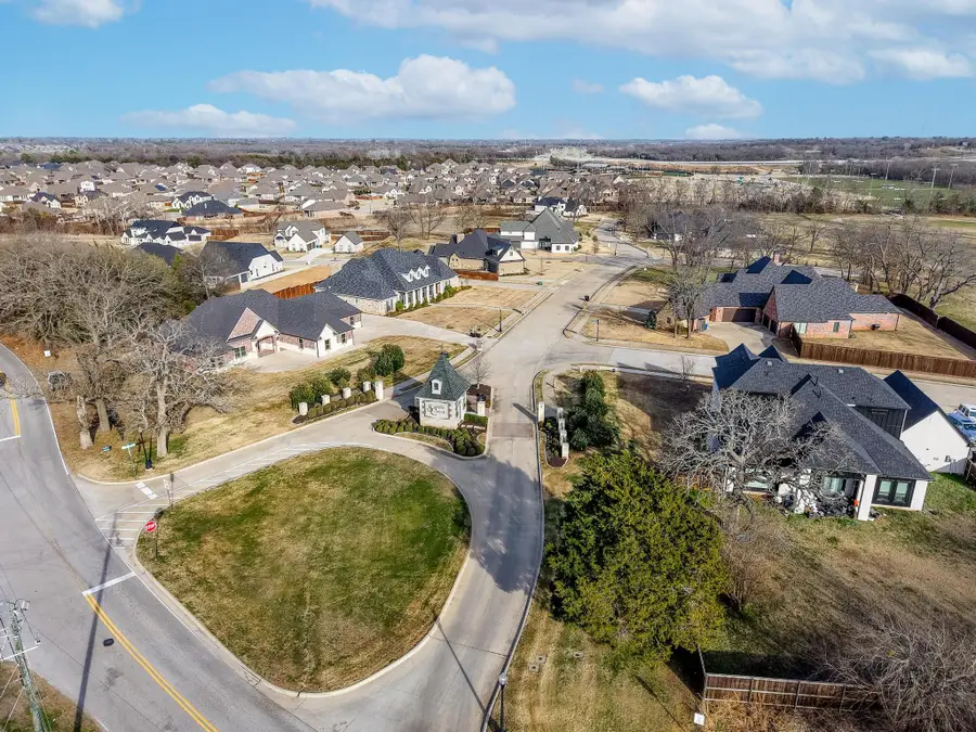 3805 Saddle Creek, Denison, TX 75020 - #2