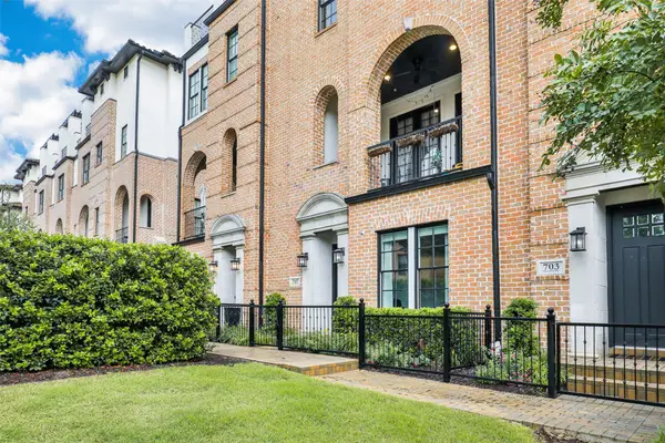 707 Will Rice Avenue, Irving, TX 75039