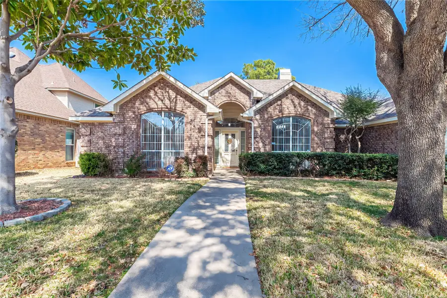 2337 Fox Glenn Circle, Bedford, TX 76021 - #2