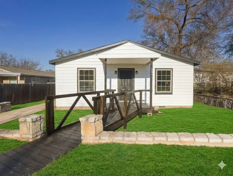 609 Western Hills Trail, Granbury, TX 76049 - #3