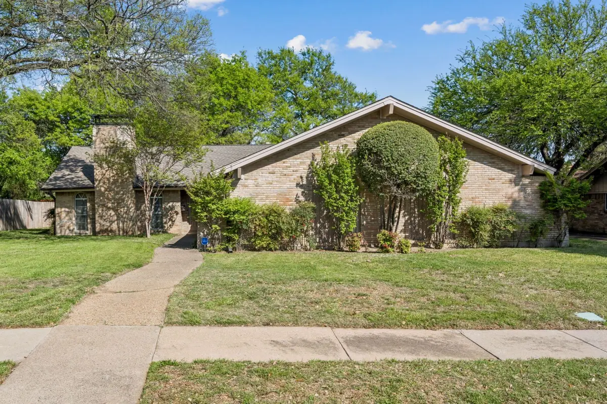 1324 Glenbrook Drive, Irving, TX 75061 - #1