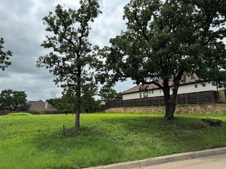 905 Crown Court, Burleson, TX 76028 - #2