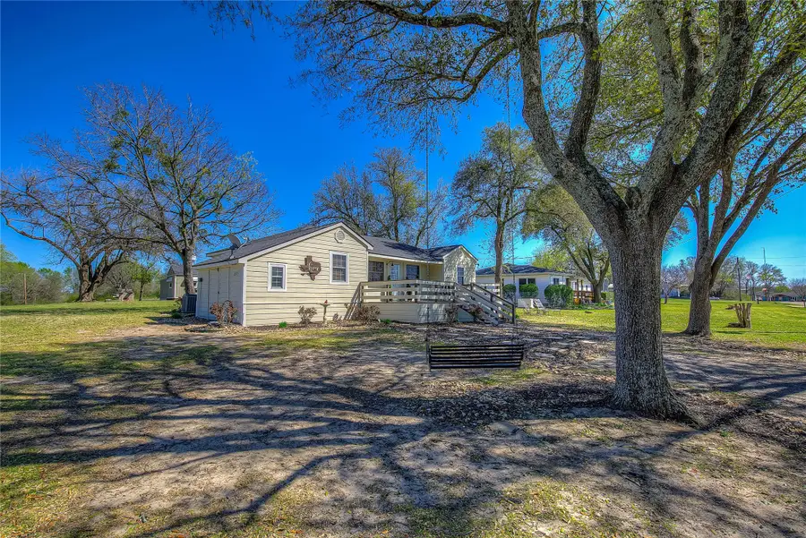 697 Tawakoni Drive, East Tawakoni, TX 75472 - #2