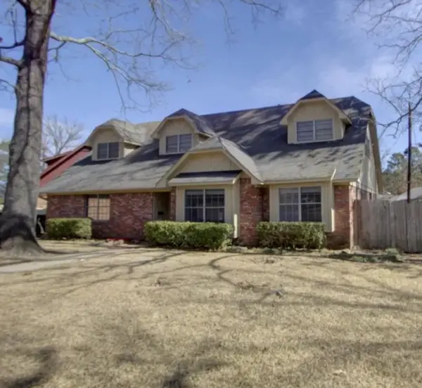2 Woodcliff Drive, Texarkana, TX 75503