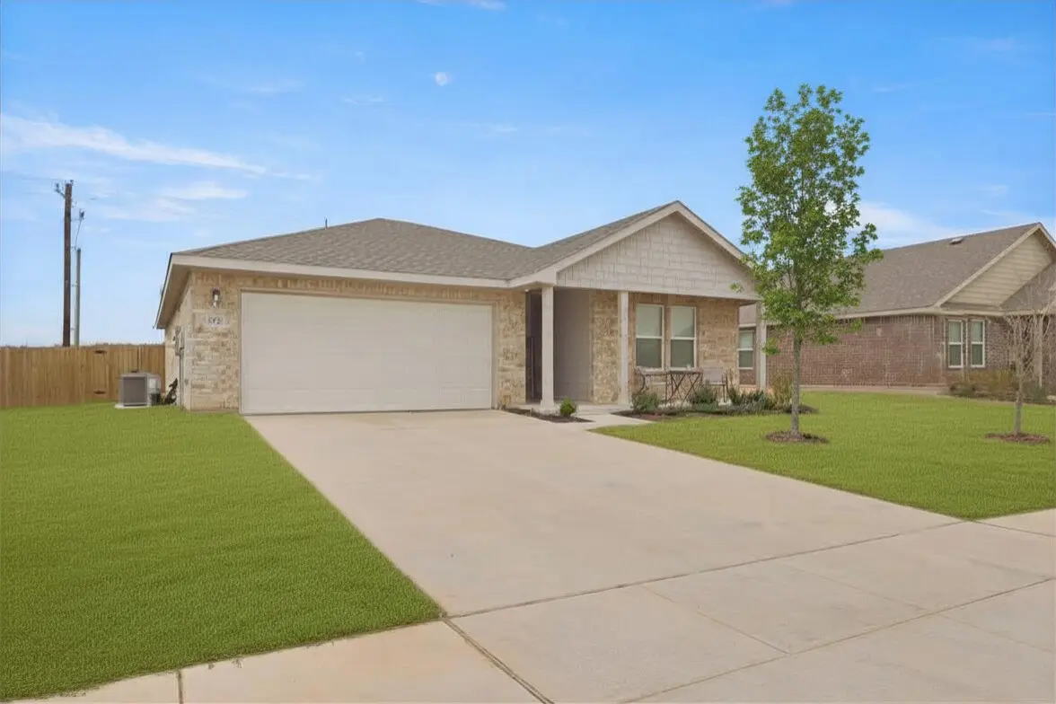 513 Jameson Street, Springtown, TX 76082 - #1