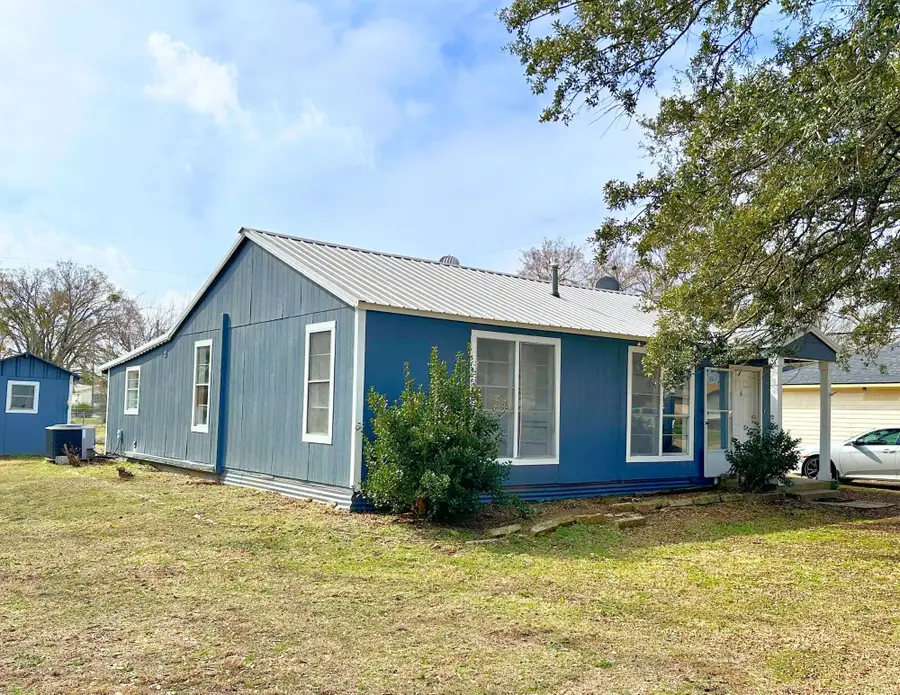 2530 W Elm Street, Denison, TX 75020 - #2