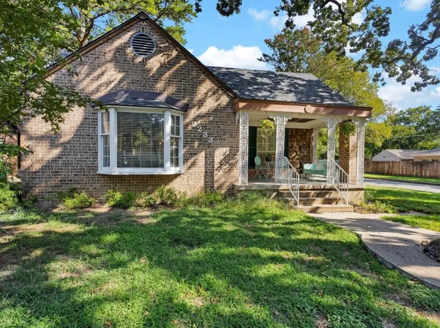 2233 Goldenrod Avenue, Fort Worth, TX 76111 - #2
