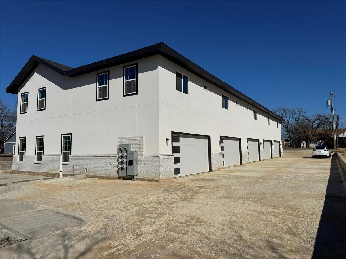 6800 Oak Crest Drive W, Kennedale, TX 76140 - #1