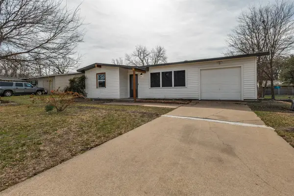 800 E Tucker Boulevard, Arlington, TX 76010