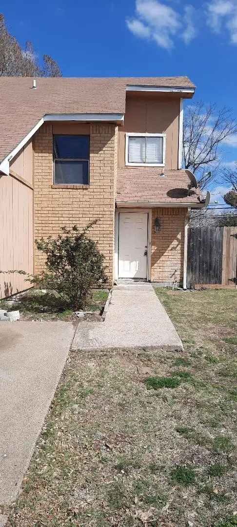 2616 Isbella Drive, Grand Prairie, TX 75052 - #2