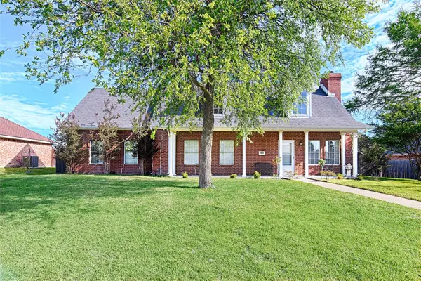 4805 Hunters Ridge Drive, Sachse, TX 75048