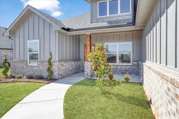 504 Courtney Drive, Sherman, TX 75092