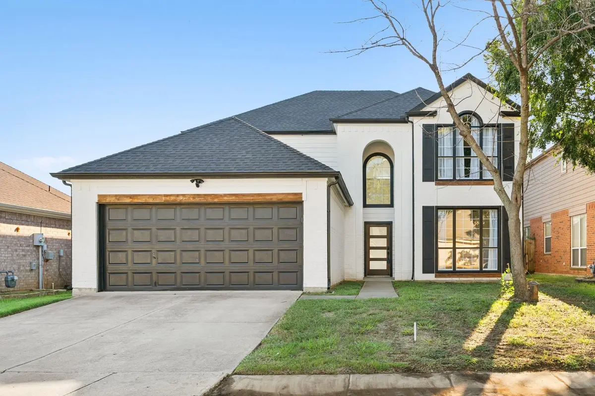 808 Lake Bridge Drive, Lake Dallas, TX 75065 - #1