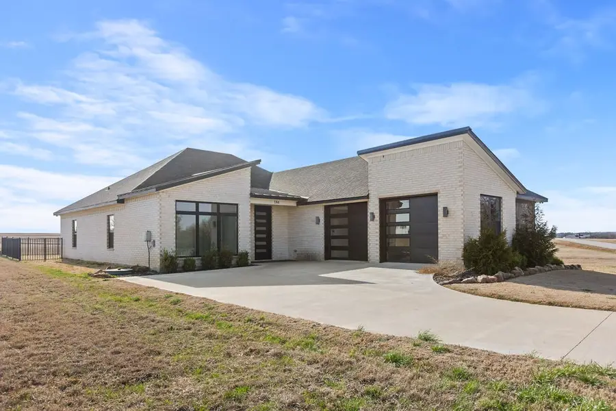 186 Desert Mountain Drive, Gordonville, TX 76245 - #2