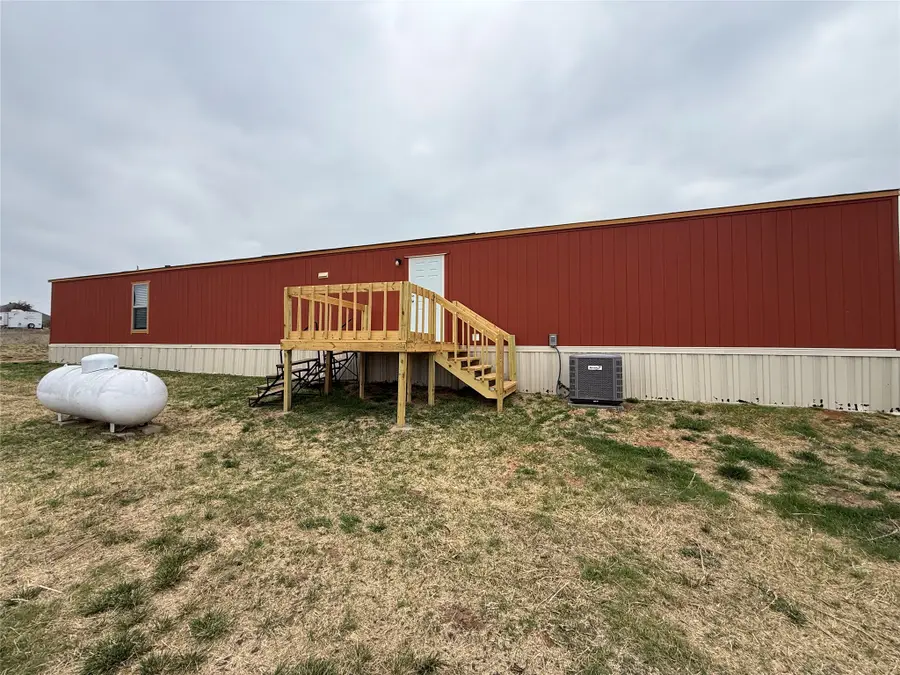 109 County Road 1667, Chico, TX 76431 - #2