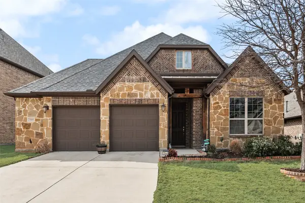 15445 Bluffdale Drive, Roanoke, TX 76262