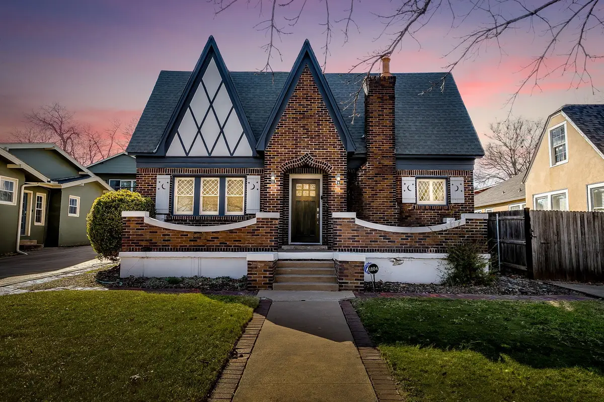 1804 Thomas Place, Fort Worth, TX 76107 - #1