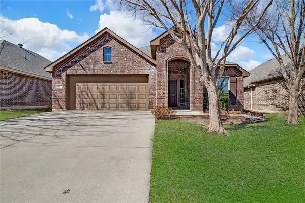 11916 Long Stone Drive, Burleson, TX 76028