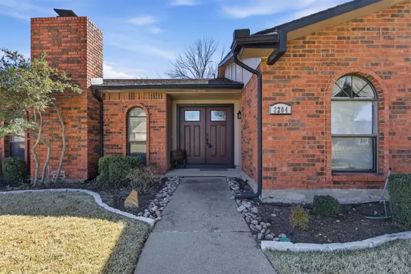 2204 Red Bluff Drive, Carrollton, TX 75007