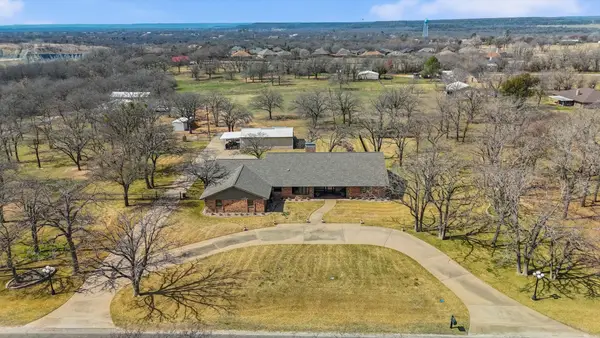 4 Buckskin Road, Mineral Wells, TX 76067