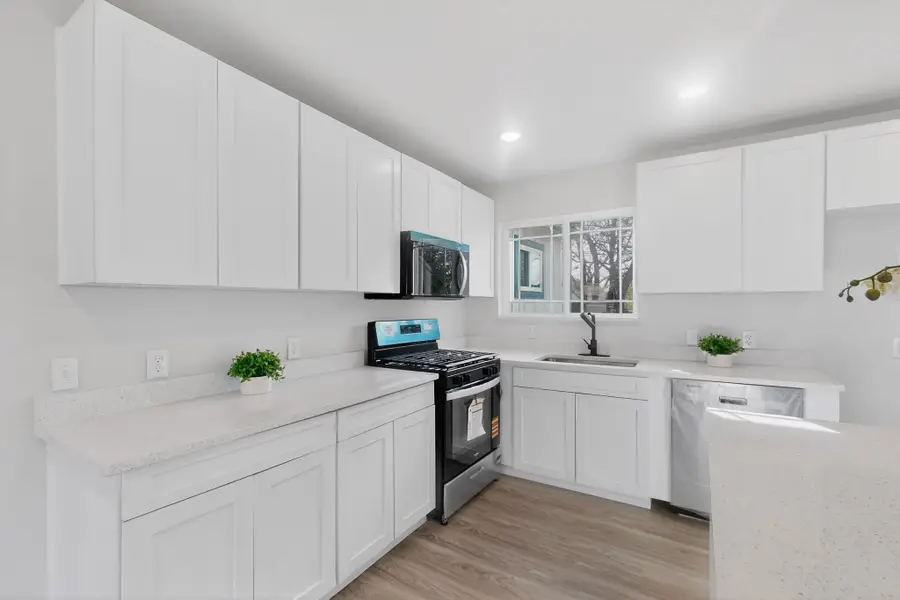 4540 Western Oaks Drive, Dallas, TX 75211 - #3