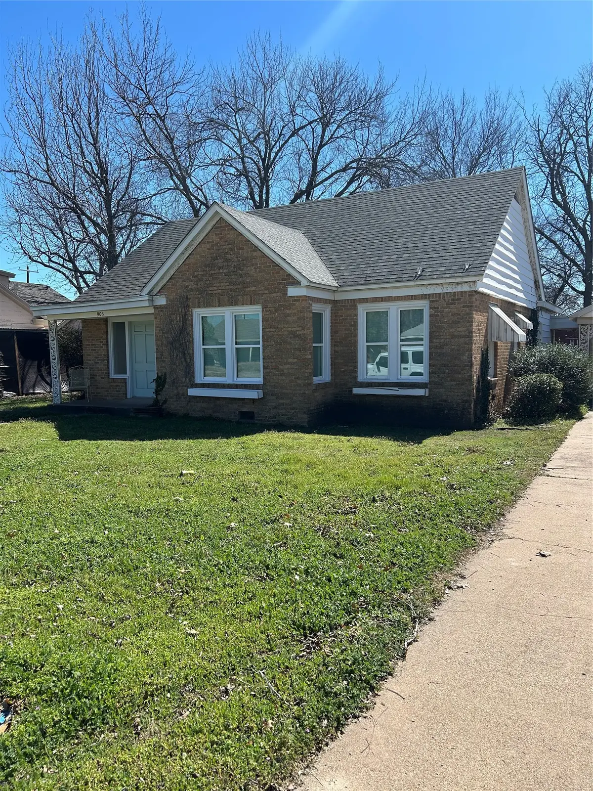 903 W Main Street, Olney, TX 76374 - #1