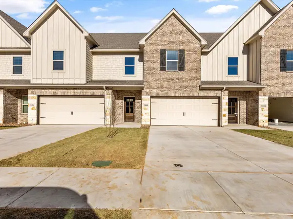 1105 Noble Flair Place, Granbury, TX 76049