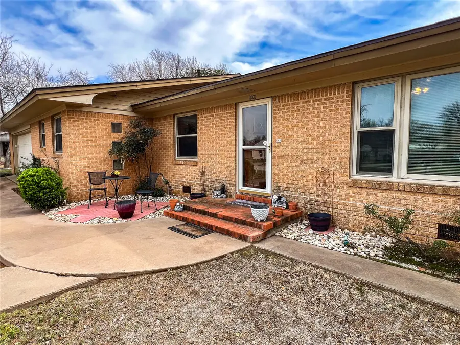 1001 SE 3rd Street, Knox City, TX 79529 - #3