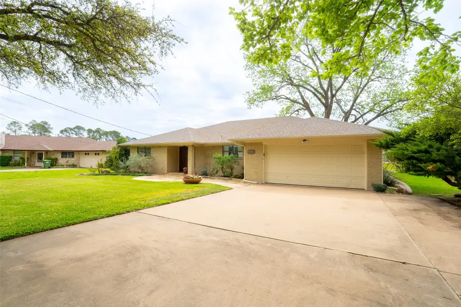 4027 Dakota Trail, Granbury, TX 76048 - #2