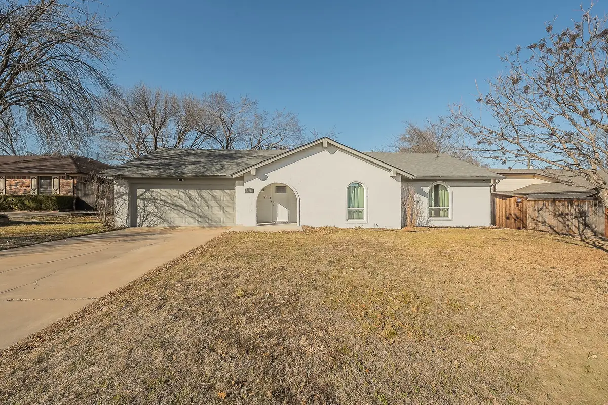 8417 Main Street, North Richland Hills, TX 76182 - #1