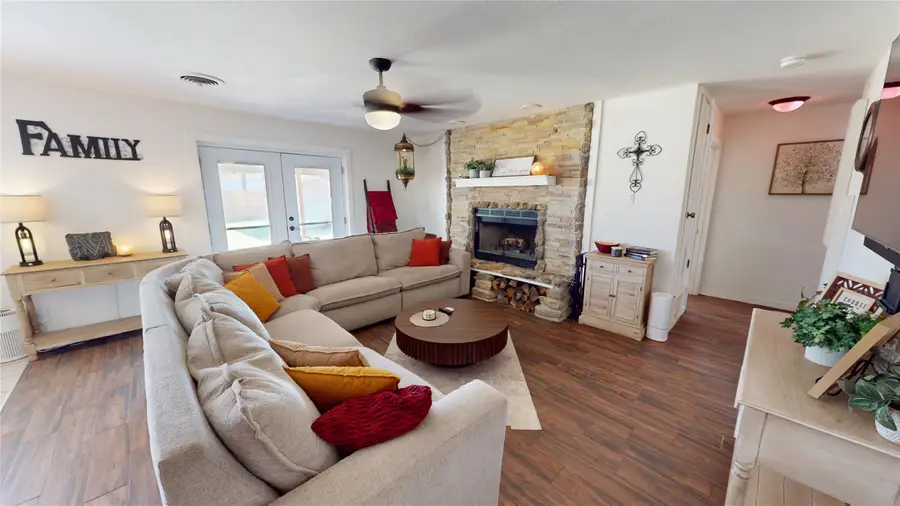 2005 S Pine Street, Brady, TX 76825 - #2