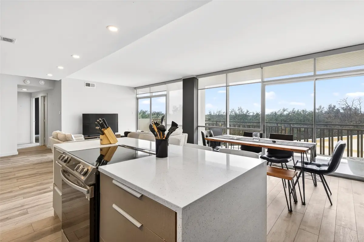 6211 Northwest Highway #400, Dallas, TX 75225 - #1