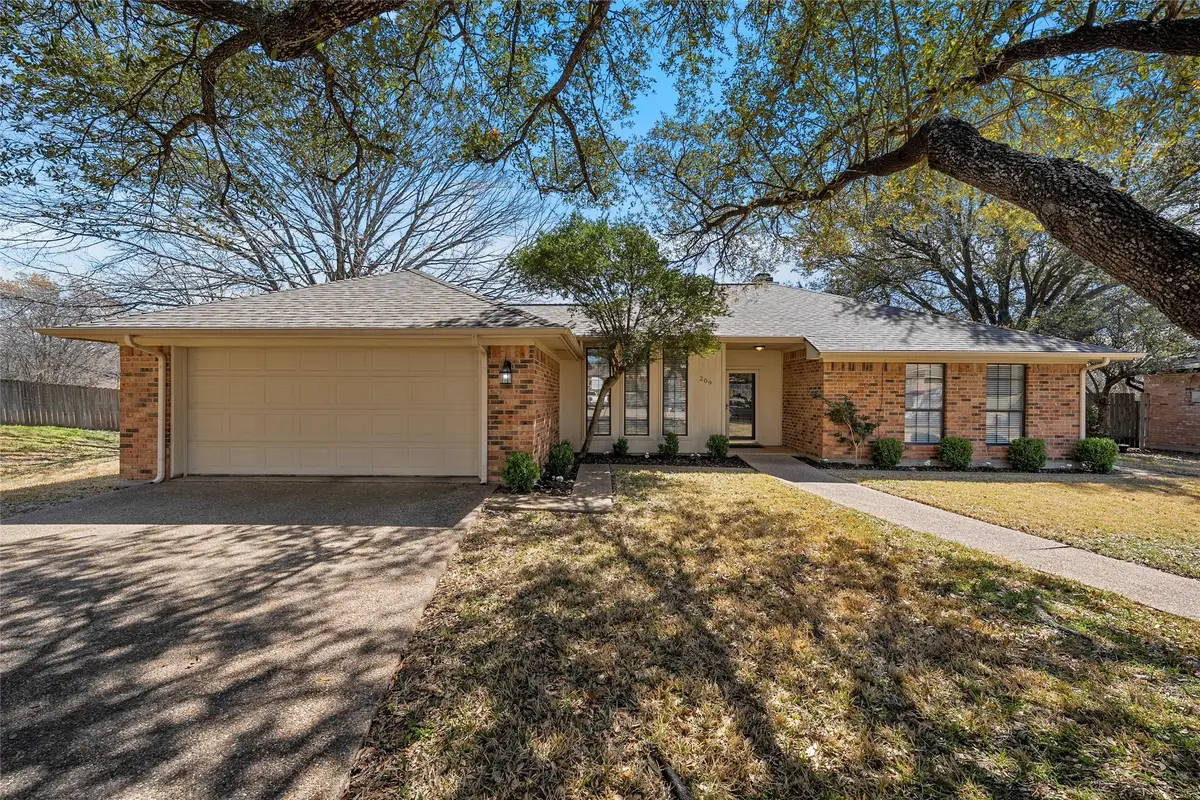 209 Hidden Meadow Drive, Hewitt, TX 76643 - #1