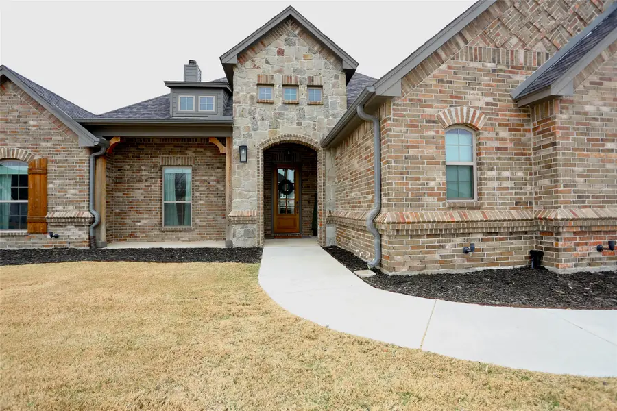 8829 Hidden Pond Street, Justin, TX 76247 - #2